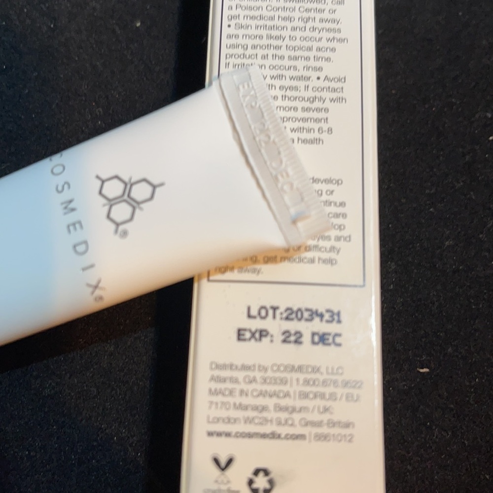 COSMEDIX CORRECT RAPID RELIEF ACNE TREATMENT - Picture 4 of 7